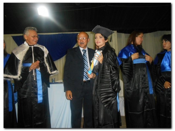 UAPI- UFPI CEAD do Polo de Inhuma realiza Solenidade Formatura de 41 Alunos do Curso de Pedagogia - Imagem 49