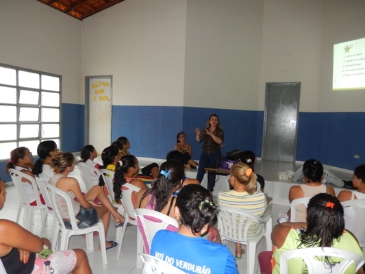 Palestra sobre alimentação saudável com nutricionista Nailma Fonseca - Imagem 9