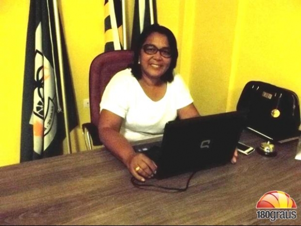 Juíza julga extinto  processo de cassação da prefeita  Gadocha de Canavieira - Imagem 1