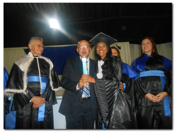 UAPI- UFPI CEAD do Polo de Inhuma realiza Solenidade Formatura de 41 Alunos do Curso de Pedagogia - Imagem 43