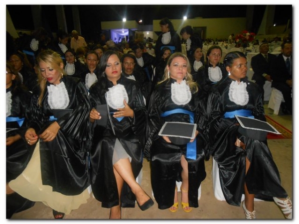 UAPI- UFPI CEAD do Polo de Inhuma realiza Solenidade Formatura de 41 Alunos do Curso de Pedagogia - Imagem 16