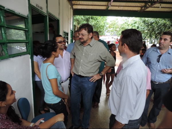 Governador Wilson Martins Inaugura obras de seu governo em Barra D“Alcântara  - Imagem 13
