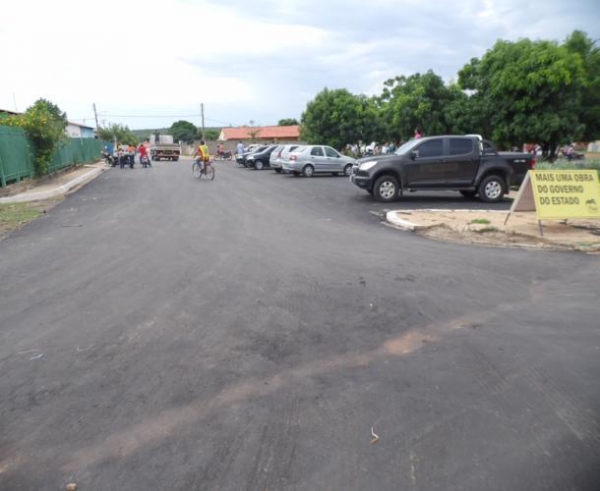 Wilson Martins inaugura obras e é recebido por lideranças políticas  - Imagem 5