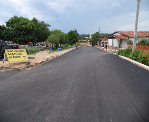 Wilson Martins inaugura obras e é recebido por lideranças políticas  - Imagem 4