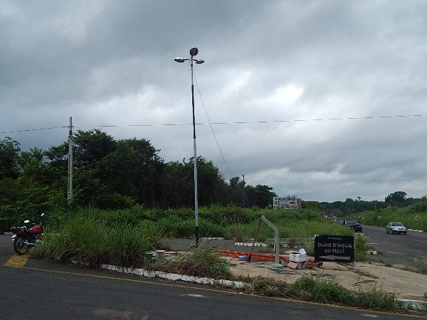 Prefeitura faz limpeza e coloca iluminação em pontos críticos para evitar acidentes - Imagem 1