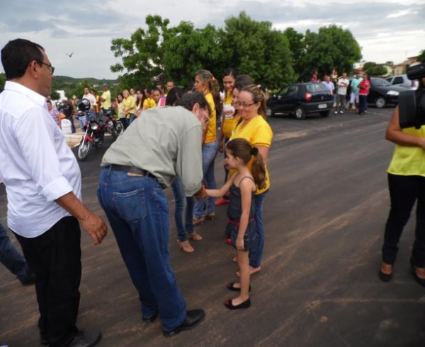 Wilson Martins inaugura obras e é recebido por lideranças políticas  - Imagem 9
