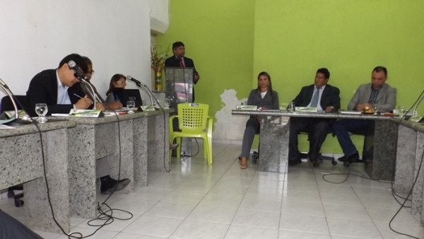 Prefeito Zé Henrique fala sobre ações de 2013 e anuncia ações para 2014 - Imagem 11