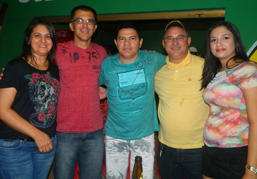 Empresário Paulo Gomes promoveu festa para autoridades políticas e populares em Mocambinho - Imagem 15