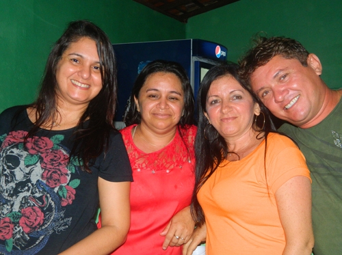 Empresário Paulo Gomes promoveu festa para autoridades políticas e populares em Mocambinho - Imagem 18