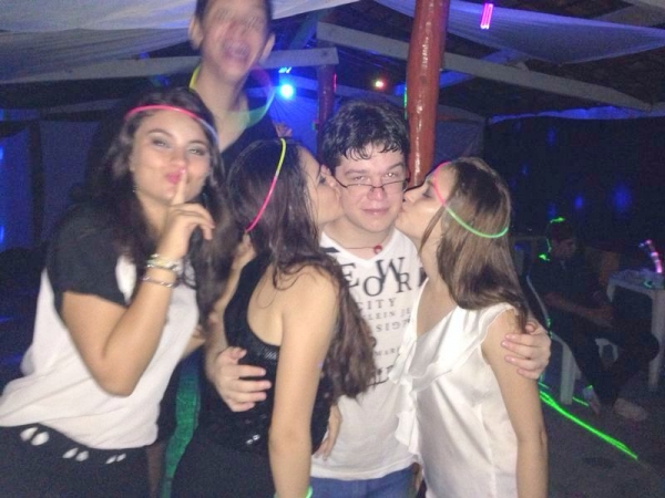 Olímpio Neto comemora aniversário com amigos e família - Imagem 9