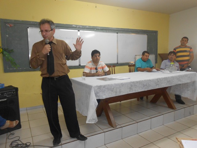 Promotor de justiça de Esperantina participa de reunião com zeladores sobre jornada de trabalho