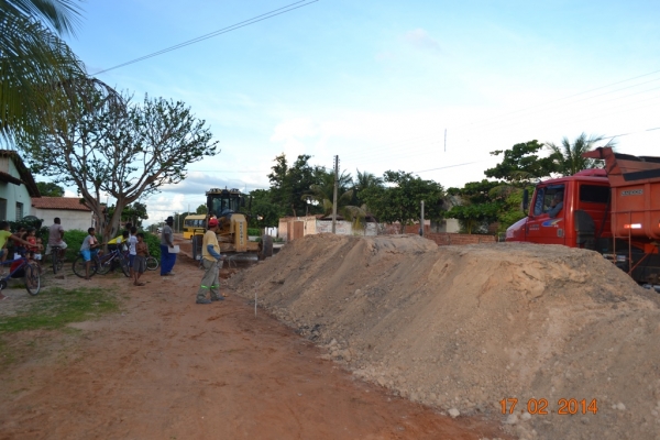 A obra de asfaltamento da PI 331 começa a receber aterro. - Imagem 58