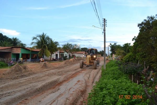 A obra de asfaltamento da PI 331 começa a receber aterro. - Imagem 34
