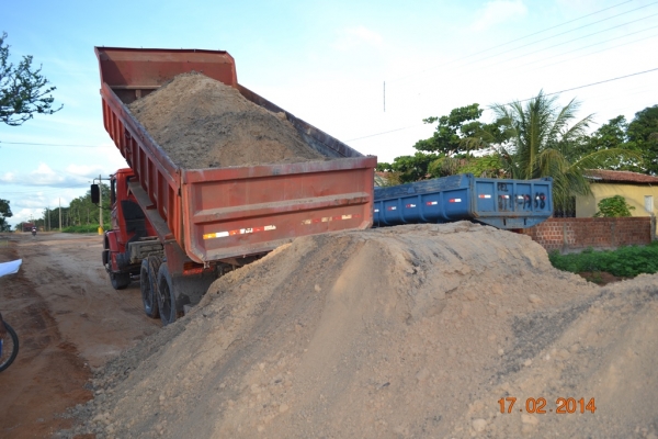 A obra de asfaltamento da PI 331 começa a receber aterro. - Imagem 61