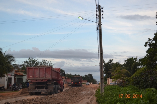 A obra de asfaltamento da PI 331 começa a receber aterro. - Imagem 19