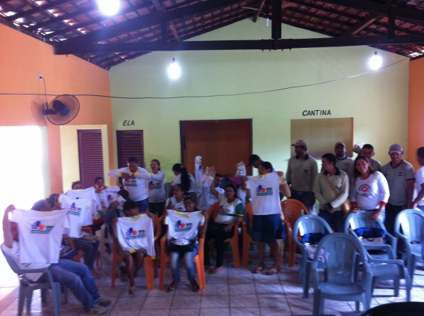 Secretaria de Saúde de Boa Hora distribui uniformes para servidores. - Imagem 6