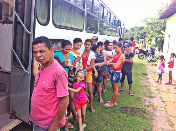 Comunidade Bonfim recebe o ônibus do projeto Prefeitura na Comunidade - Imagem 3