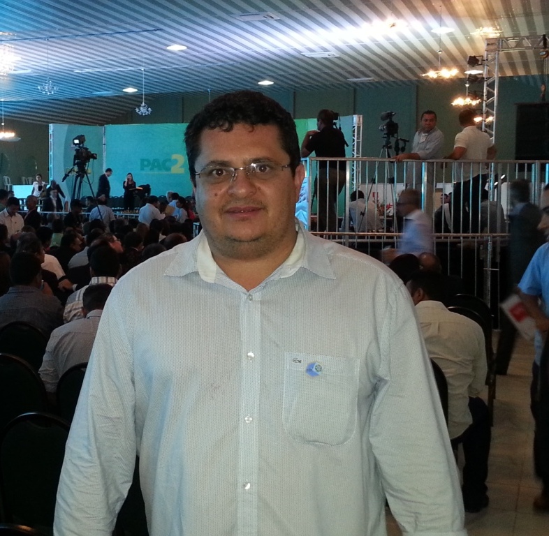 Prefeito participa de evento que recebeu a presidente Dilma