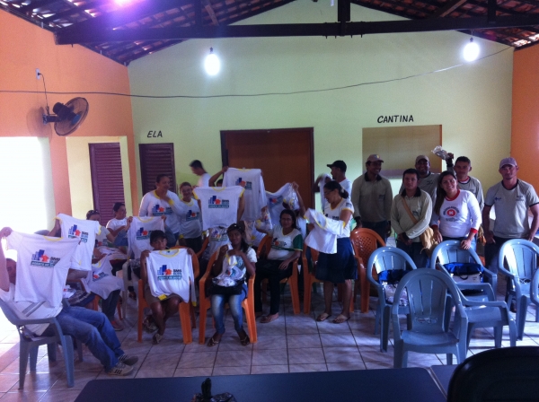 Secretaria de Saúde de Boa Hora distribui uniformes para servidores. - Imagem 7