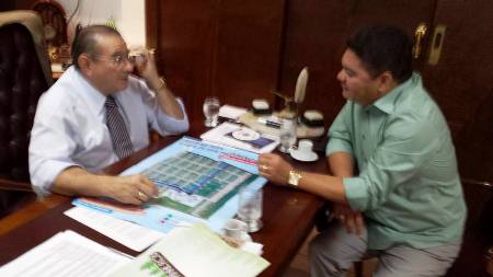 Secretário Raimundo Nonato representa Prefeita Neuma Café em reunião