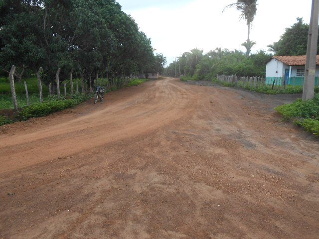 Prefeitura de Esperantina continua recuperando estradas na zona rural