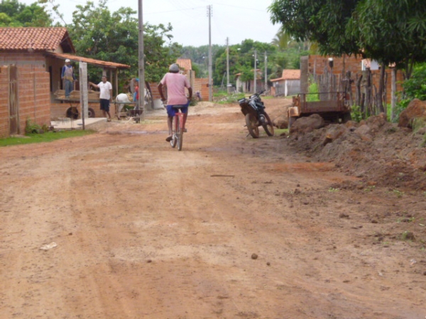 Prefeitura realiza recuperação de ruas da cidade - Imagem 3