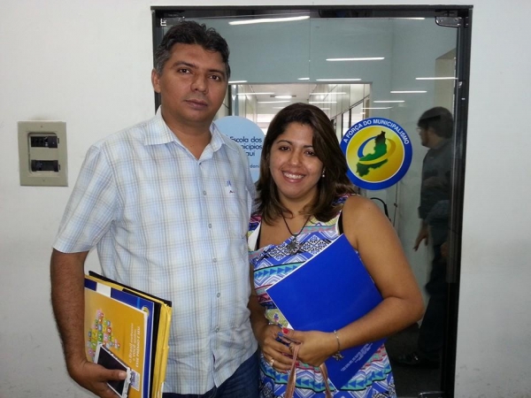 Prefeito Zé Henrique e Sec. de Assistência Social Regiane Carla em reunião na APPM com os prefeitos  - Imagem 1