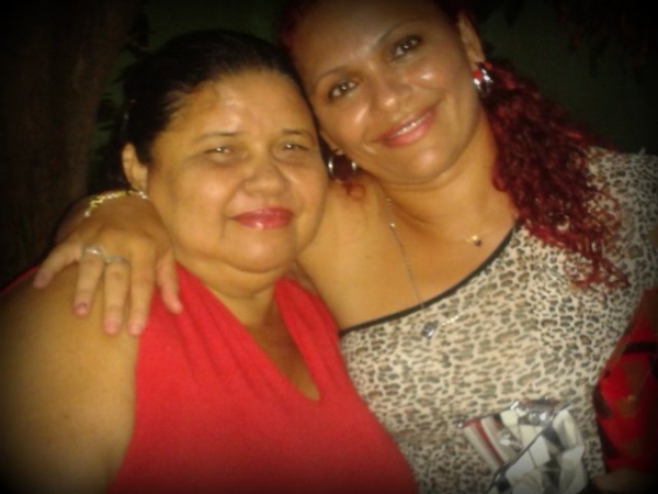 Marcela Urias comemora aniversário entre amigos e familiares. - Imagem 19