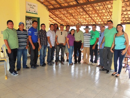 Prefeita Neuma Café, Raimundo Nonato e comitiva prestigiam evento religioso 