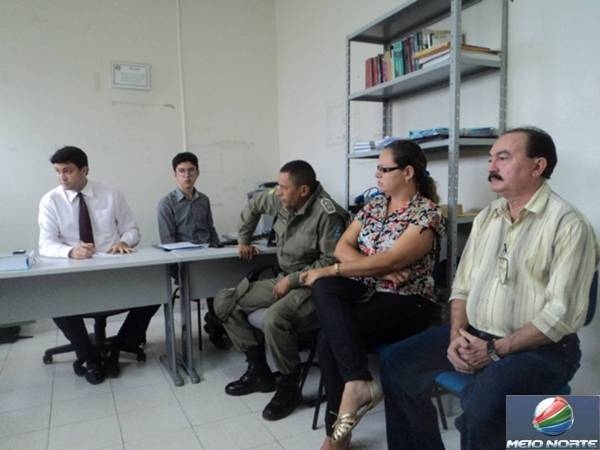 Promotor de Justiça se reúne com autoridades locais para discutir questões relacionadas a Criança e do Adolescente - Imagem 1