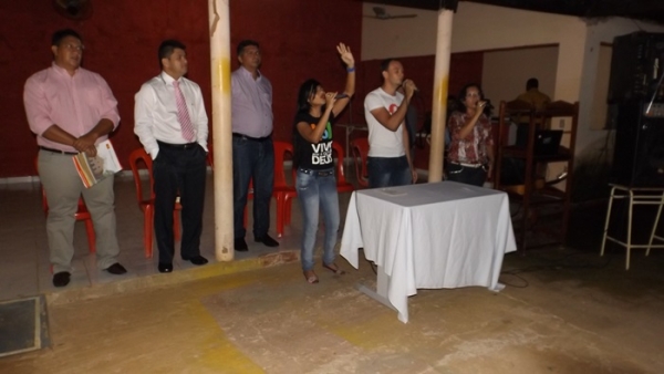 Prefeito assina lei que cria o dia do evangélico - Imagem 13