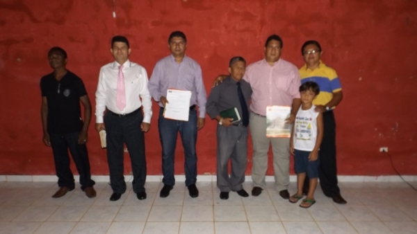 Prefeito assina lei que cria o dia do evangélico - Imagem 4