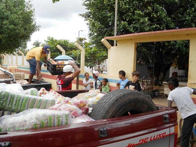 Prefeitura de Esperantina recebe novo carregamento de merenda escolar