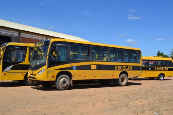 Prefeitura realiza manutenção preventiva de ônibus escolares - Imagem 1