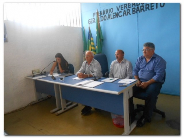 Dr. Moura deixa mensagem na abertura dos trabalhos do Legislativo para o ano de 2014 - Imagem 7