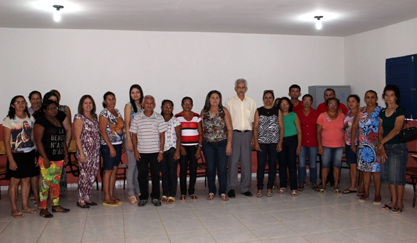 Prefeito participa de encerramento do Encontro Pedagógico 2014 - Imagem 3