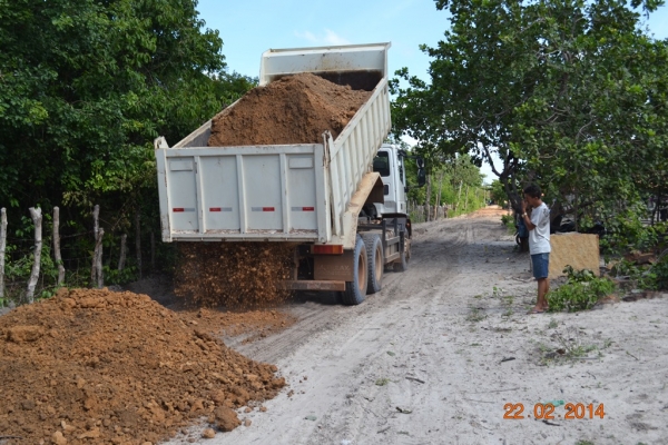 Prefeitura conserta ruas da cidade de Boa Hora - Imagem 2