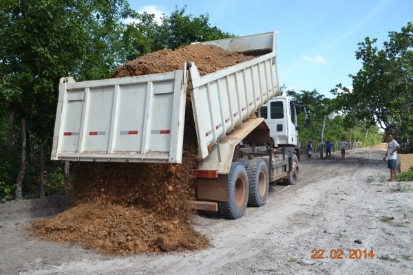 Prefeitura conserta ruas da cidade de Boa Hora - Imagem 6