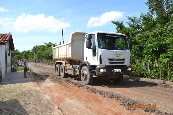 Prefeitura conserta ruas da cidade de Boa Hora - Imagem 7