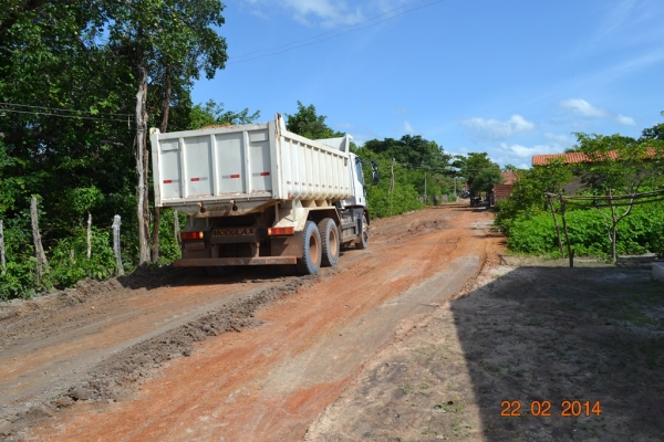 Prefeitura conserta ruas da cidade de Boa Hora - Imagem 8