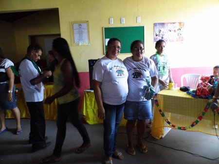 Encontro de dois grupos da melhor idade, termina em carnaval - Imagem 8