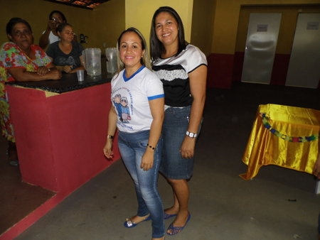 Encontro de dois grupos da melhor idade, termina em carnaval - Imagem 31