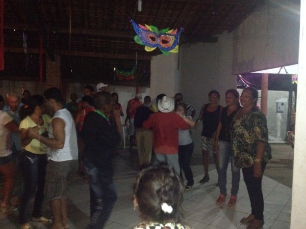 Baile de carnaval da terceira idade anima idosos em Barro Duro - Imagem 5