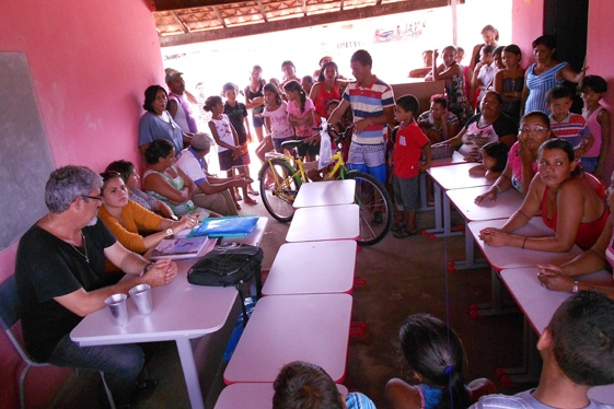 Prefeita  Claudia lobo inicia entrega  de Bicicletas para alunos do município de currais - Imagem 14