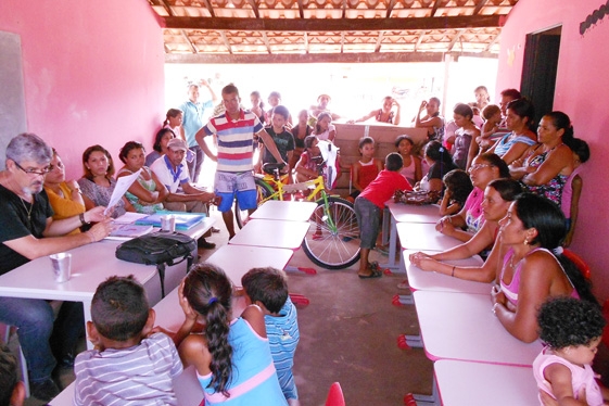 Prefeita  Claudia lobo inicia entrega  de Bicicletas para alunos do município de currais - Imagem 11