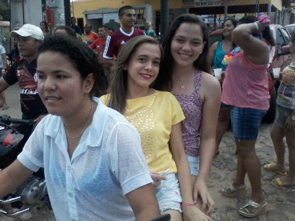 Fotos do corso do “Zé Pereira” de São Pedro do Piauí. - Imagem 21