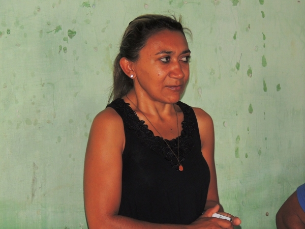 Prefeita Neuma Café participa de reunião na comunidade Vitória - Imagem 6