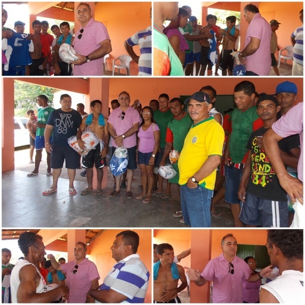 Prefeito Bernildo Val distribui material esportivo na zona rural de Buriti dos Lopes - Imagem 1