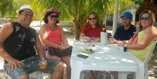 Agradecendo aos amigos e familiares que estiveram conosco em uma grande festa - Imagem 12