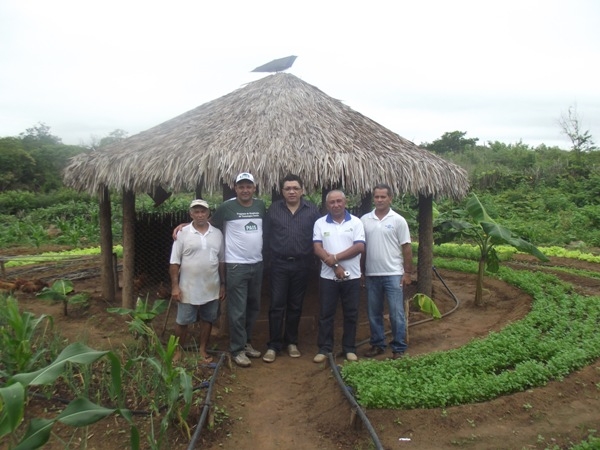 Prefeito Edgar acompanha visita técnica de projeto em Santa Rosa do Piauí - Imagem 5